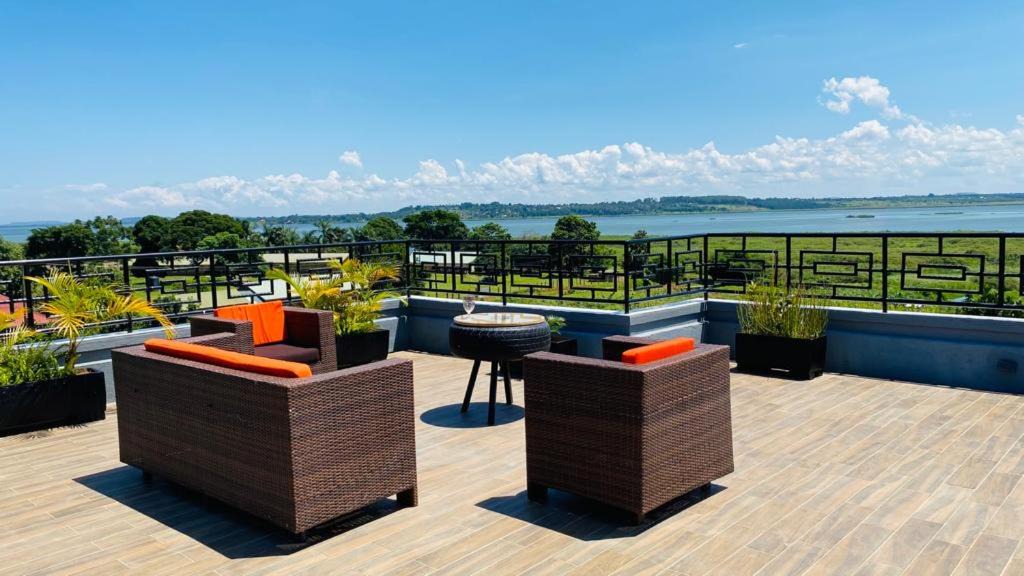 Entebbe Hotel | Nimaro Courts
