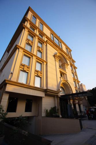 Gulberg Hotel | Nine Tree Luxury Hotel & Suites Lahore