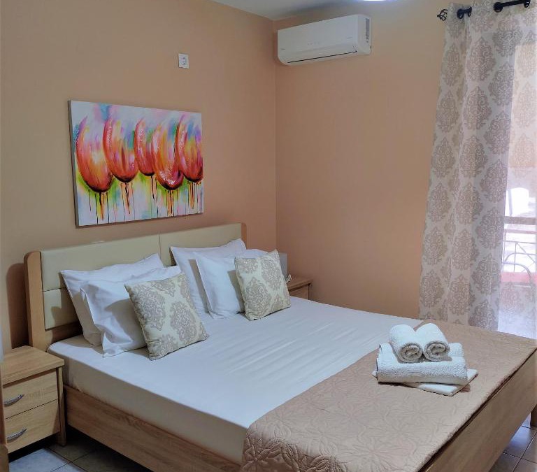 Nidri Apartment | Nini's House 1 - 100m from beach NIDRI TOWN CENTER