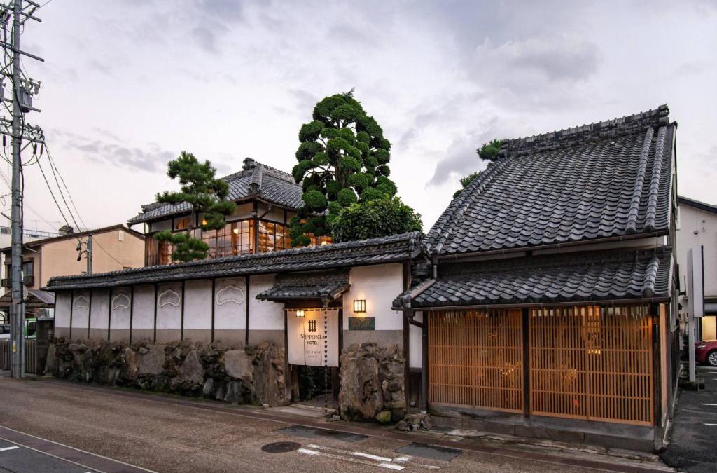 Iga Hotel | NIPPONIA HOTEL 伊賀上野 城下町