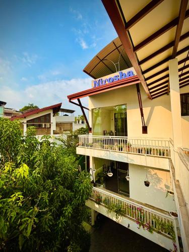 Galle House | Nirosha Guest House