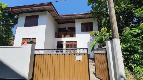 Nalagasdeniya House | Nishu Villa Hikkaduwa