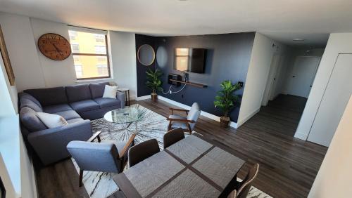 Hoboken Apartment | NJ Luxury 3bd 2bath 5 minutes to NYC