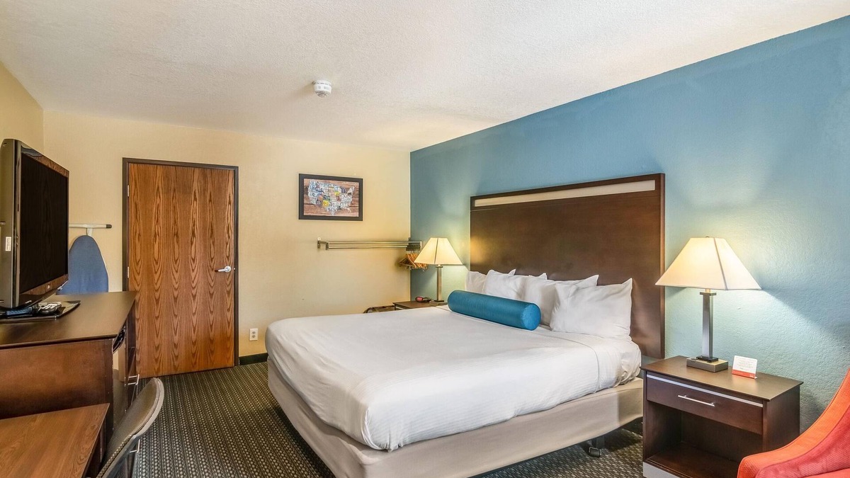 Citrus Grove Hotel | NK-King Non-Smoking.
