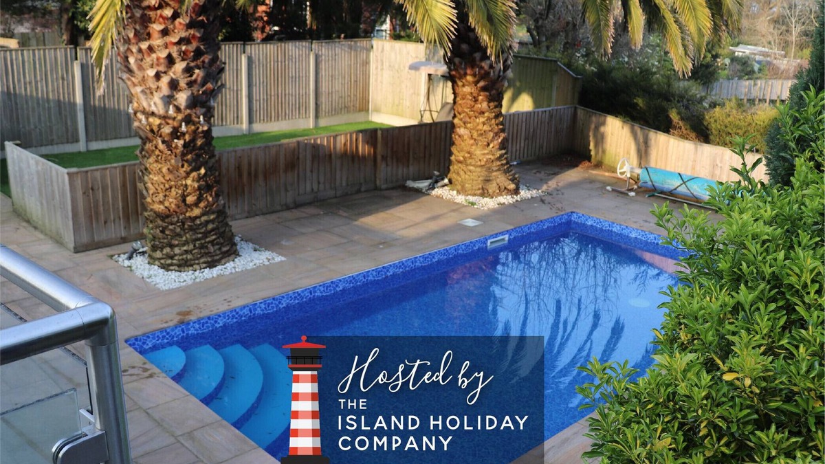 Ryde Ski Chalet | No 1 Ashey
