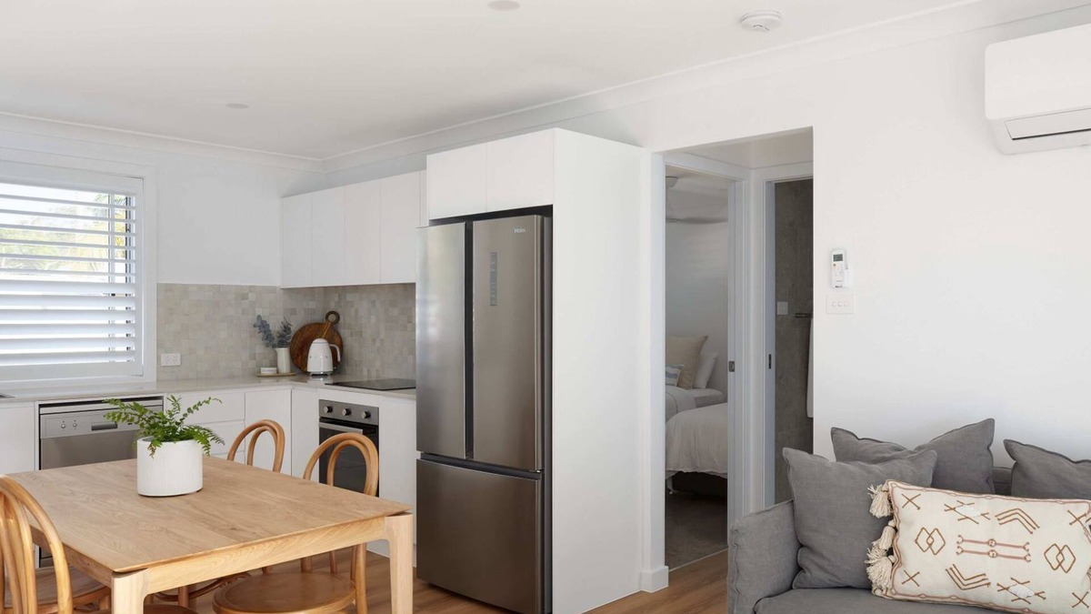 Nelson Bay House | No 2 Luana - Pet friendly holiday townhouse