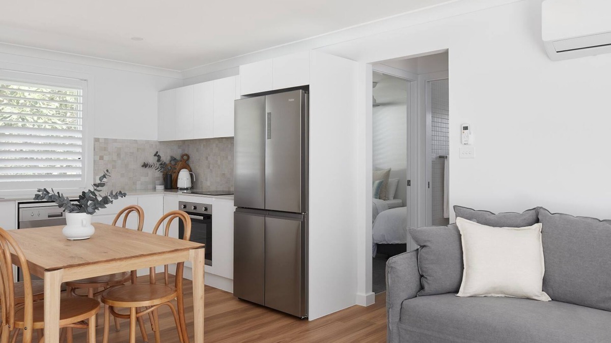 Nelson Bay House | No 3 Luana - Pet friendly holiday townhouse