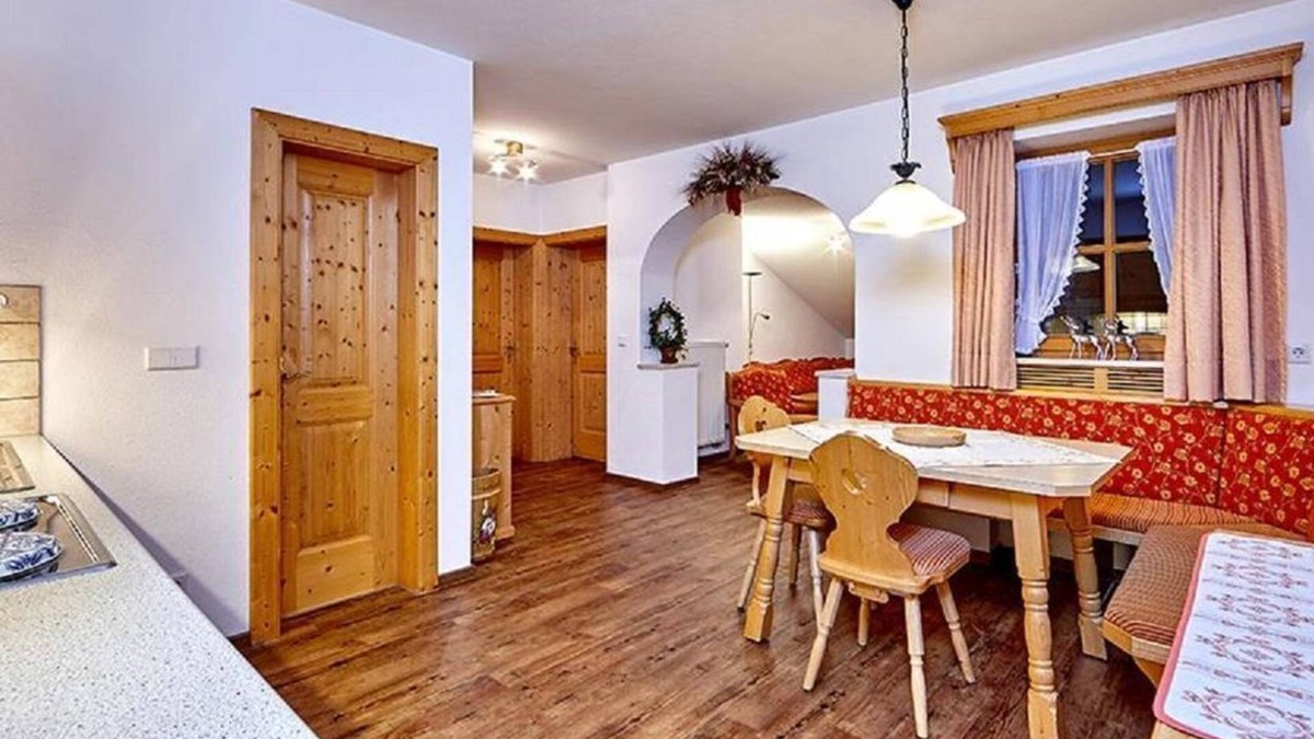 Wallgau Apartment | "No. 4" apartment, 2 bedrooms, shower, WC - Anneliese, guest house