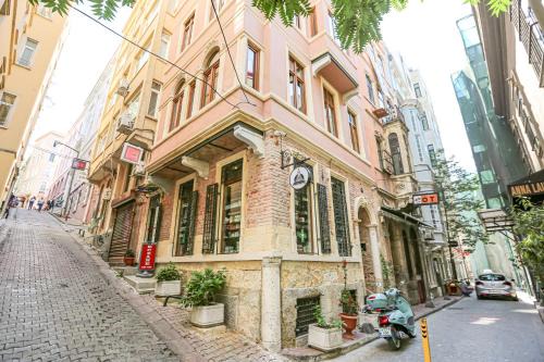 Galata Apartment | No 8 Galata