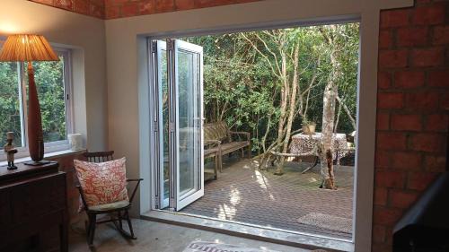 Port Elizabeth House | No Eight Guesthouse