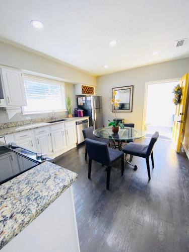 Tampa House | No Ho yellow door bungalow
