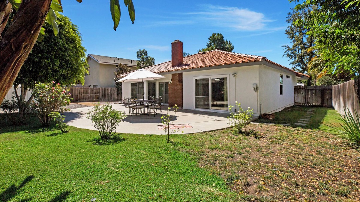 Mission Viejo House | No Stairs w/Yard & EV Charger (Olive Perch)