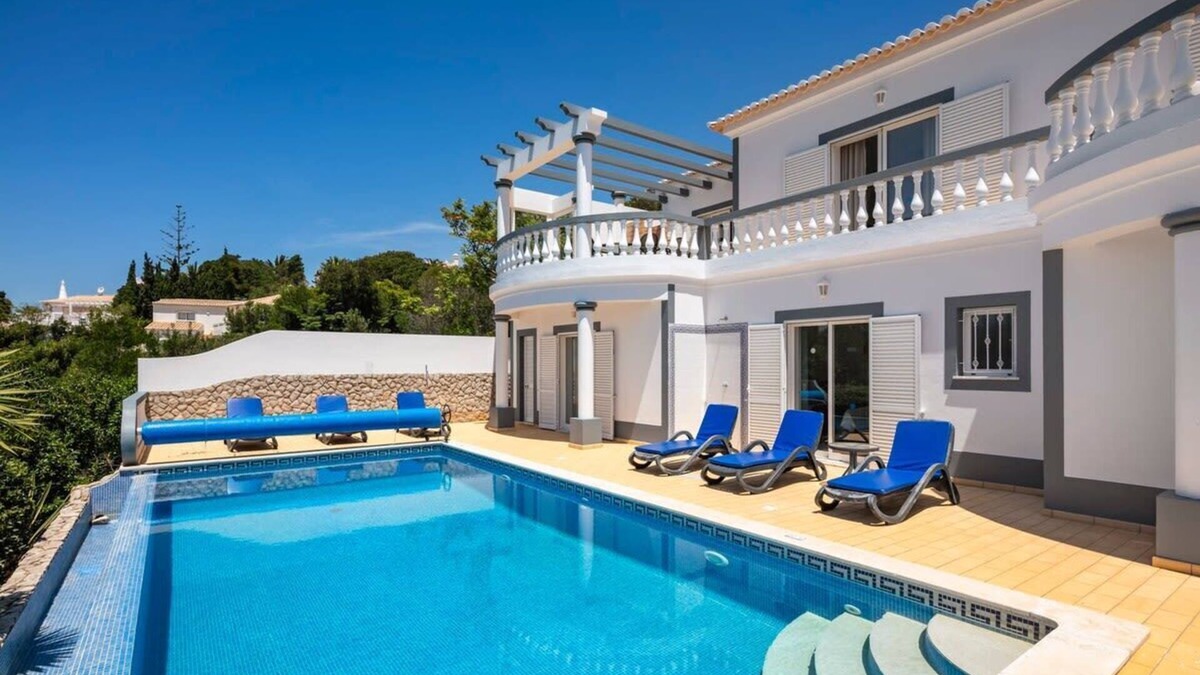 Vila do Bispo Villa | Nº23 Golfe Santo Antonio - Beautifully furnished 3 bedroom Villa with pool, sea