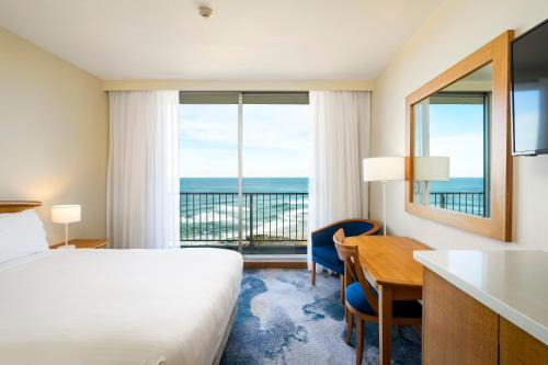 Newcastle East Hotel | Noah's On the Beach
