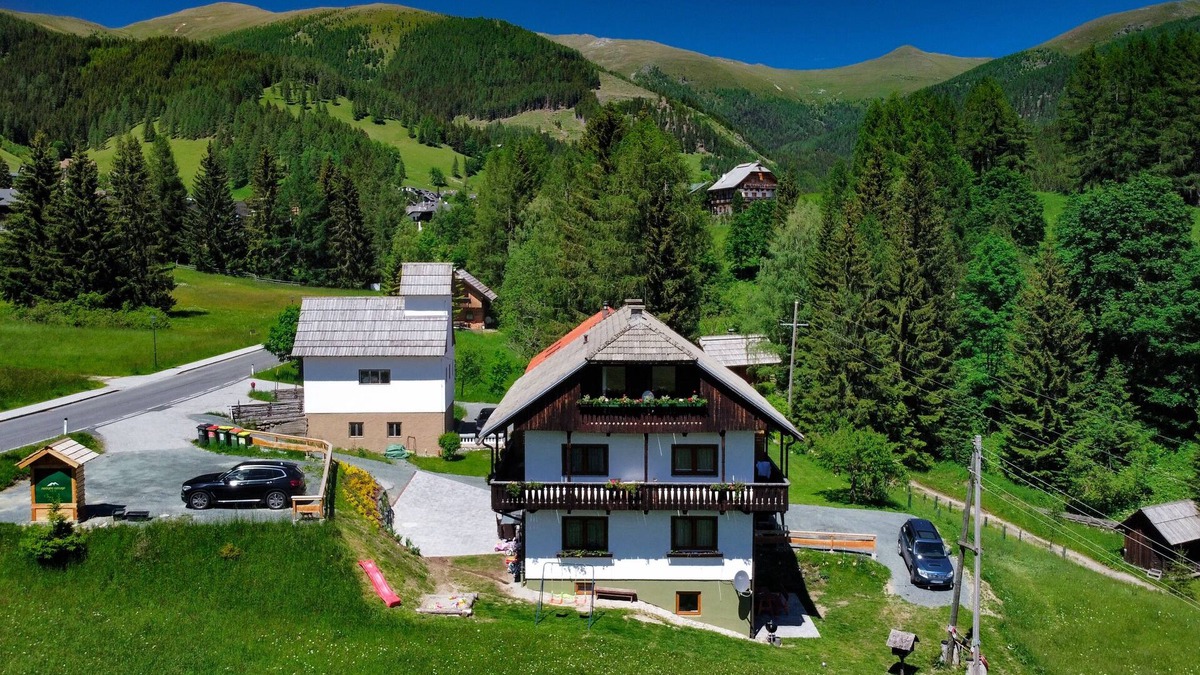 Bad Kleinkirchheim Condo | Nockalm Cottage Apartment Rosennock