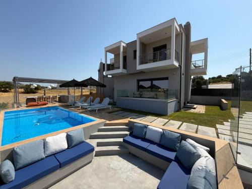 Nikita Villa | Noemia Luxury Pool Villa