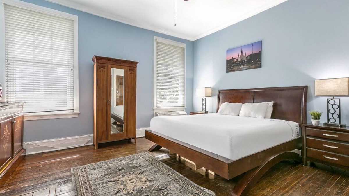Mid-City Hotel | NOLA Vibes | Cozy Studio on Canal Street