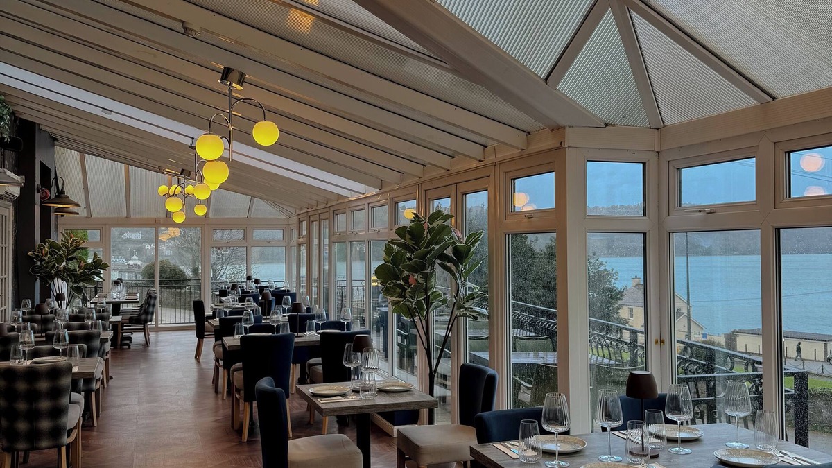 Bangor Hotel | Nomi Rooms and Restaurant