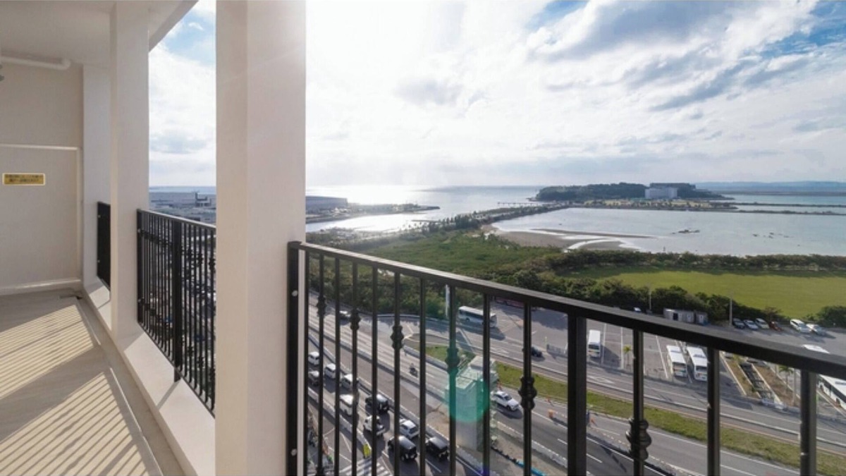 Gushi House | Nonsmoking Double room airport view Room onl / Naha Okinawa