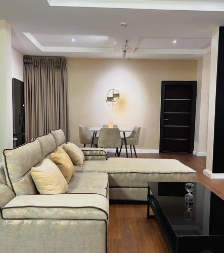 Kwara Apartment | Nook & cranny Apartment Jahi