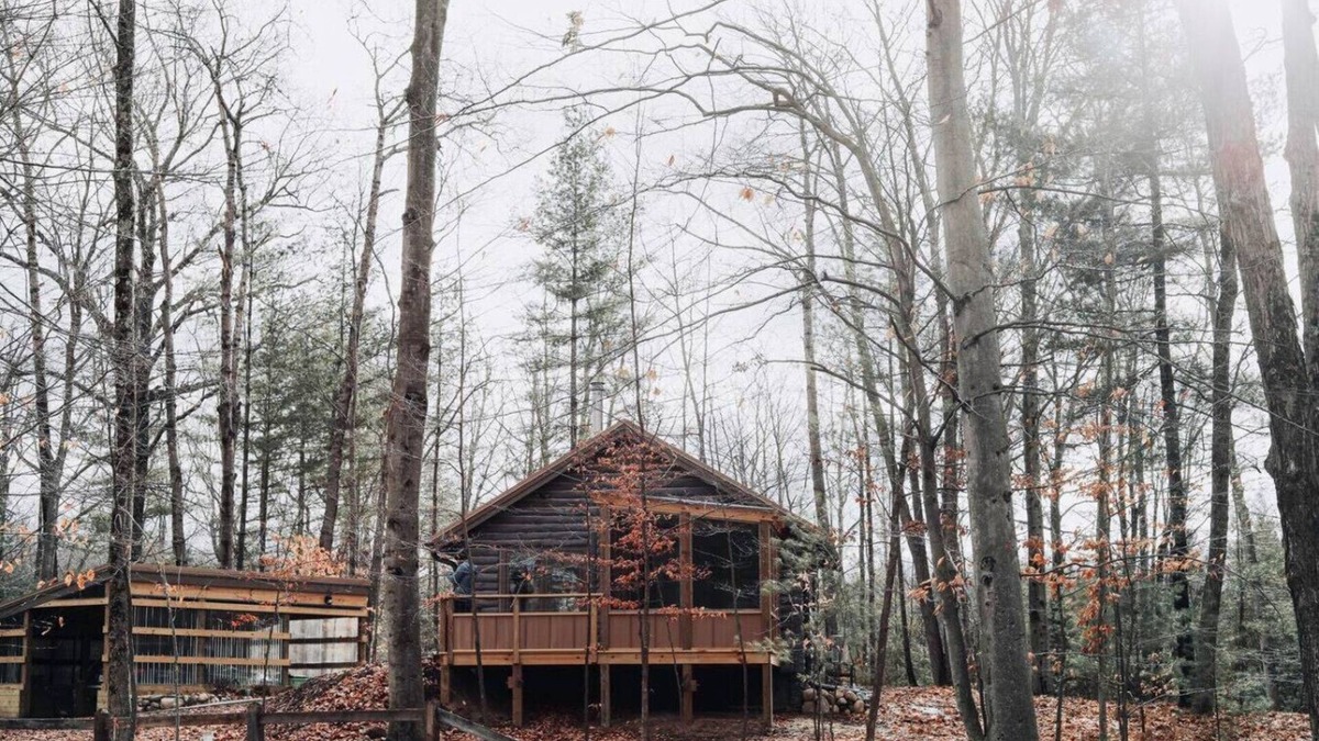 Traverse City House | Nook UpNorth:Secluded w/HotTub
