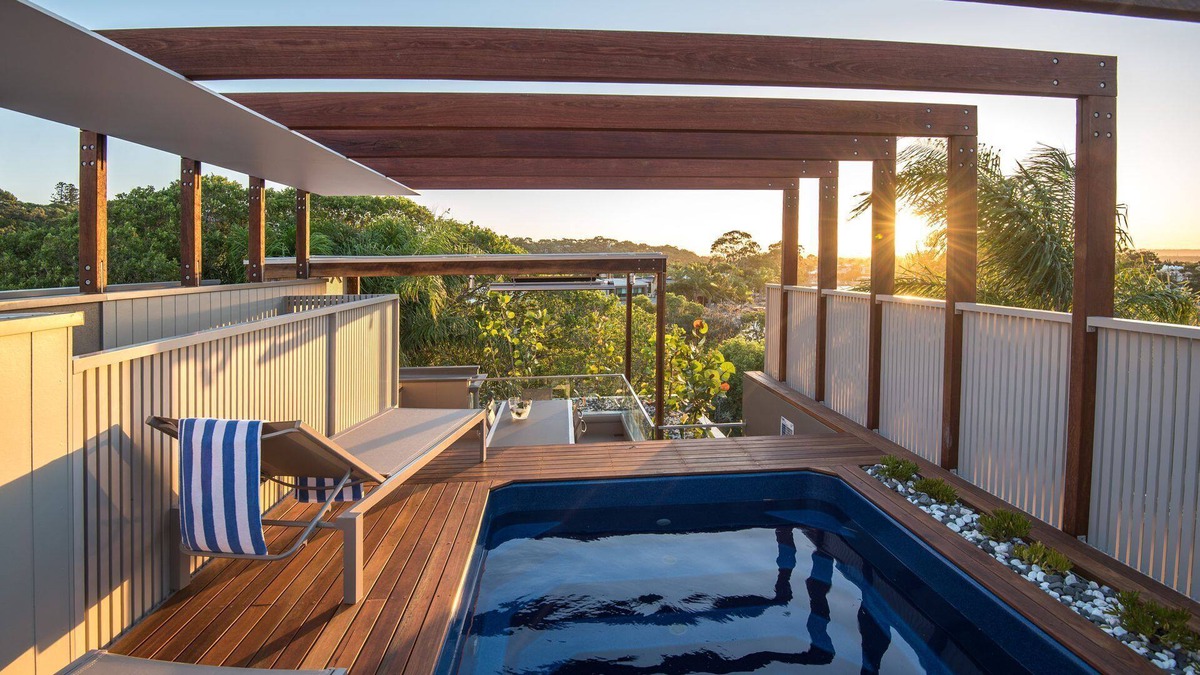 Noosa Heads Villa | Noosa villa one five - Rooftop Plunge Pool and BBQ.
