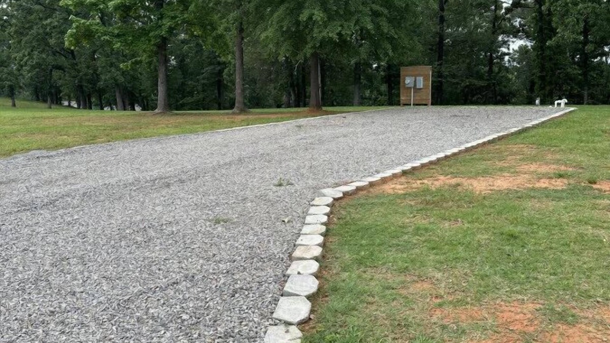 Dardanelle RV Rental | Nordin's Escapes RV/Camper Site 1, near Lake Dardanelle, Mt. Nebo, and Mt. Petit Jean