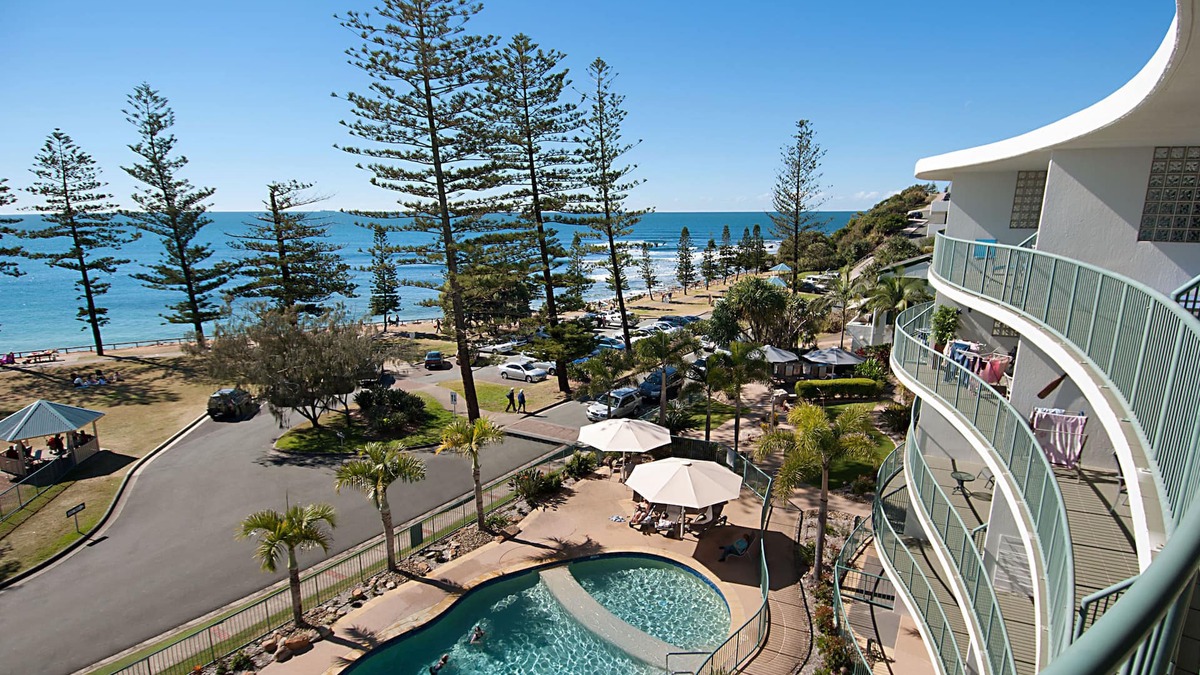 Moffat Beach Apartment | Norfolks on Moffat Beach