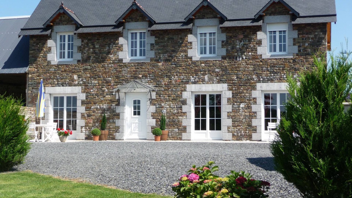 Guilberville Cottage | Normandie (Manche) 4-star GITE de CHARME, spacious, comfortable, enclosed garden