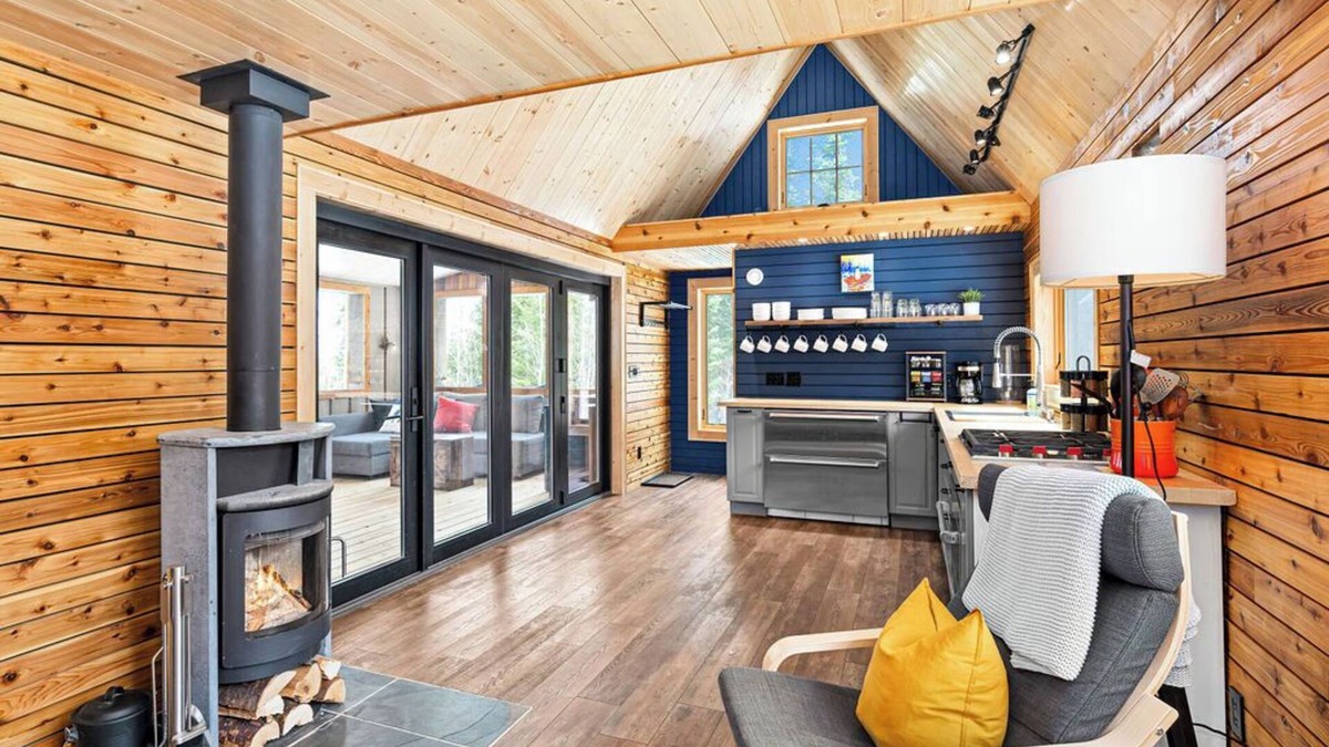 Grand Marais Cabin | Norse Hus: Secluded Cabin on the Gunflint Trail