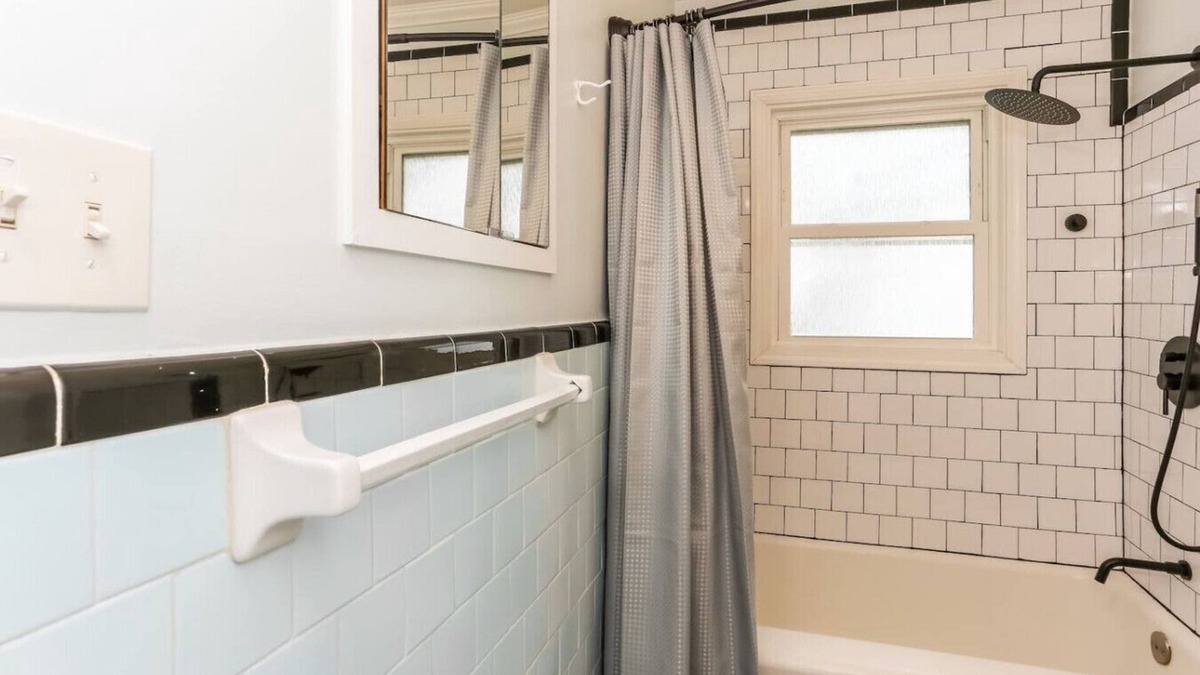 East Side House | North Decatur Escape