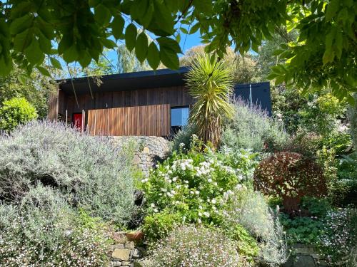North Hobart House | North Hobart Oasis