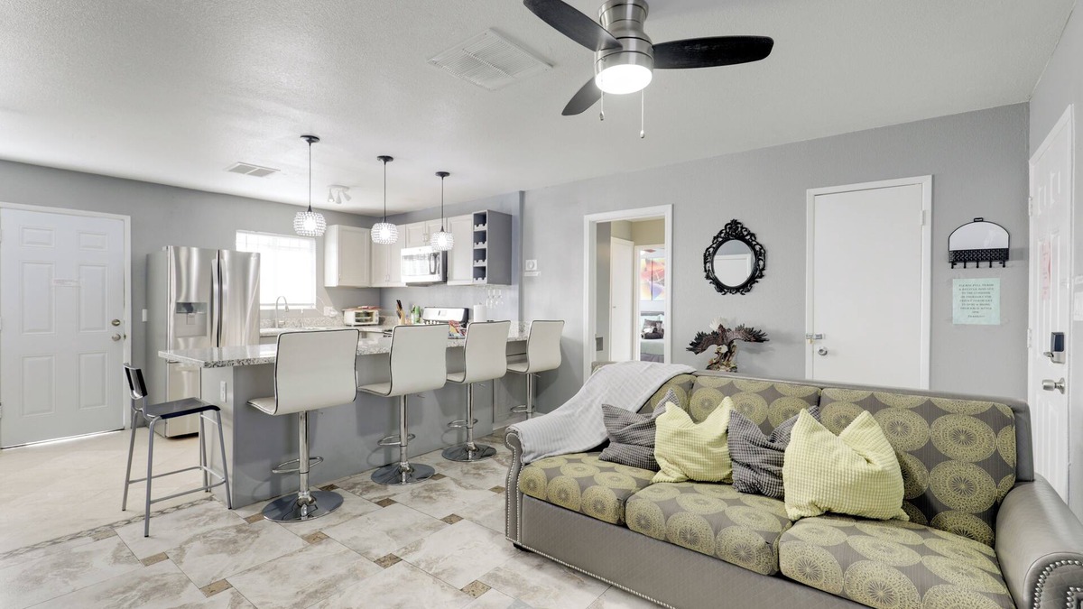 North Las Vegas Cottage | North Las Vegas Hideaway w/Grill < 10 Mi to Strip