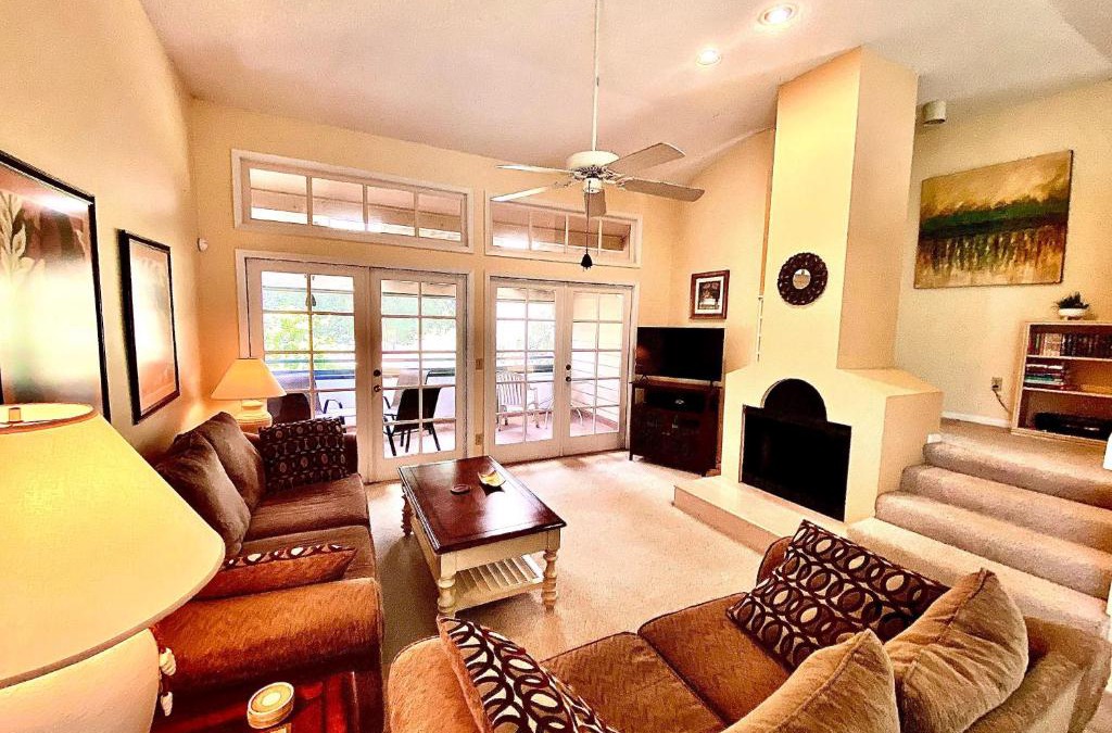 Ventura Villa | North Oasis Condo - 3BR Home Close to Disney and Parks