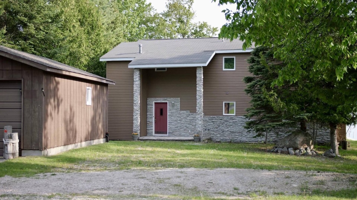 Drummond House | North of Nowhere on Drummond Island