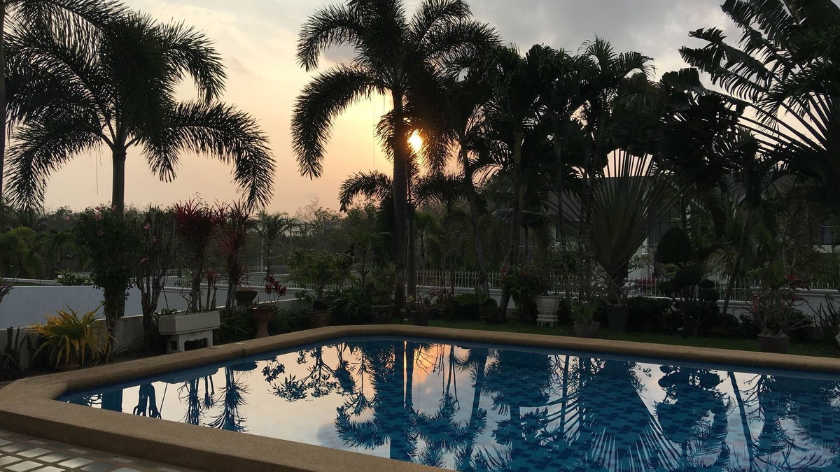 Thep Kasattri Villa | North of the island, 8 min from Thanyapura, Beautiful villa with swimming pool
