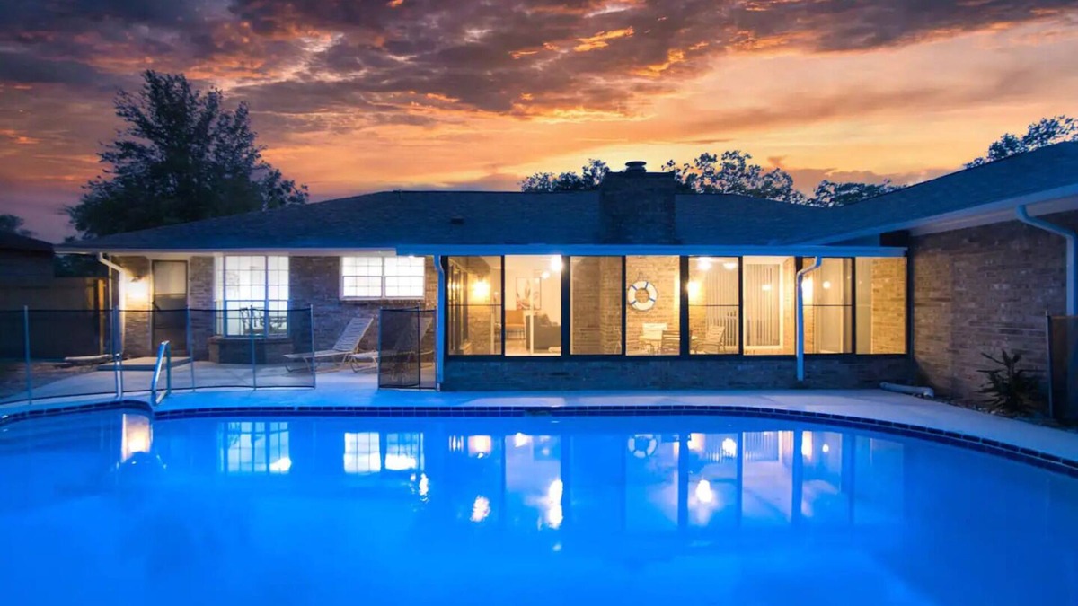 Orange Park House | Northeast Florida Retreat
