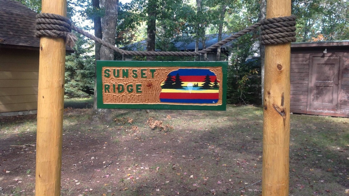 Hillman Cabin | Northeast Michigan Lake Front Cabin (Pet Friendly)