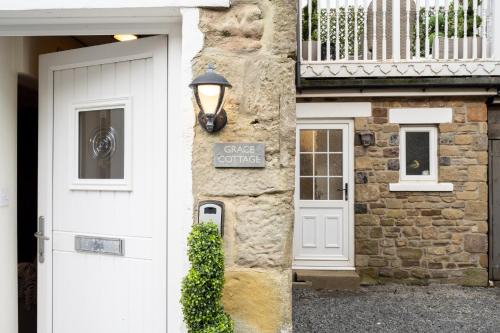 Seahouses House | Northern Hideaways Grace Cottage, Seahouses