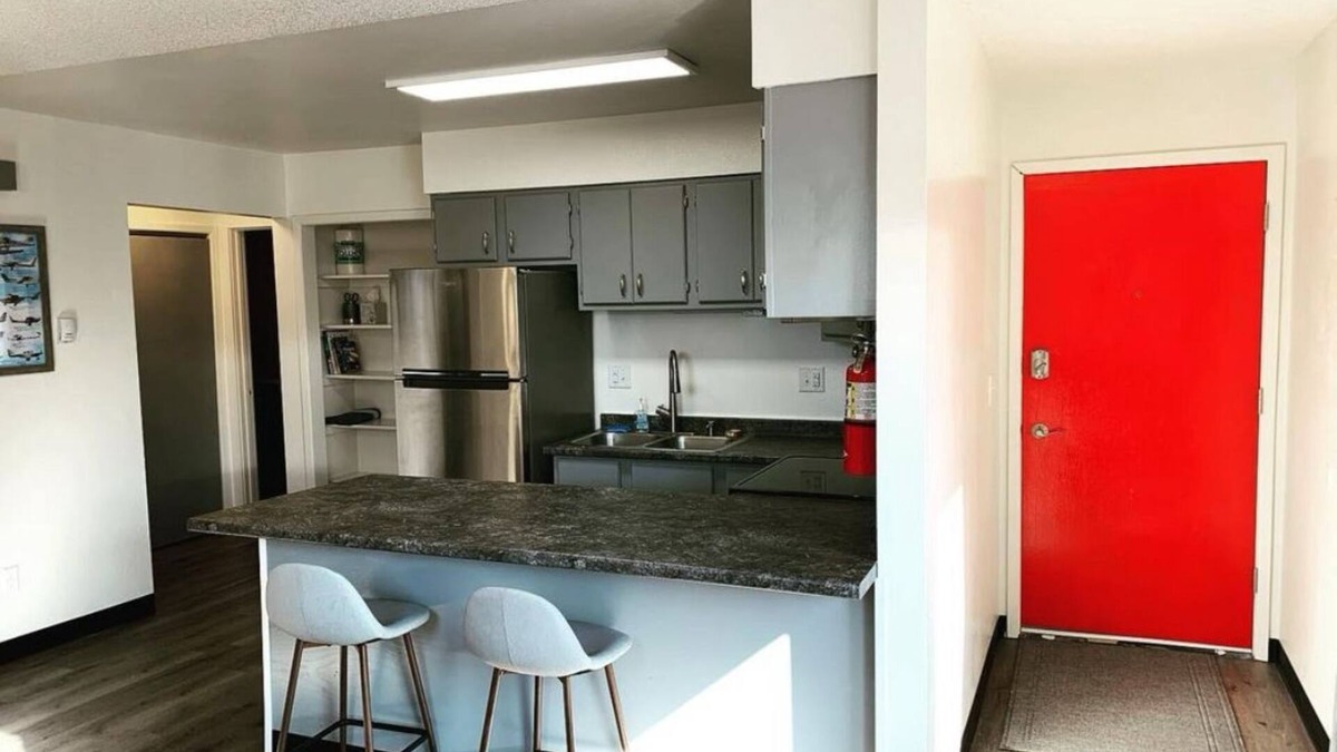 Airport Heights Community Council Apartment | Northern Nights your Modern Home Away From Home