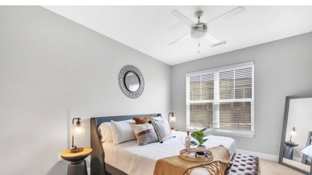Paw Creek Apartment | Northlake Gem minutes from Uptown