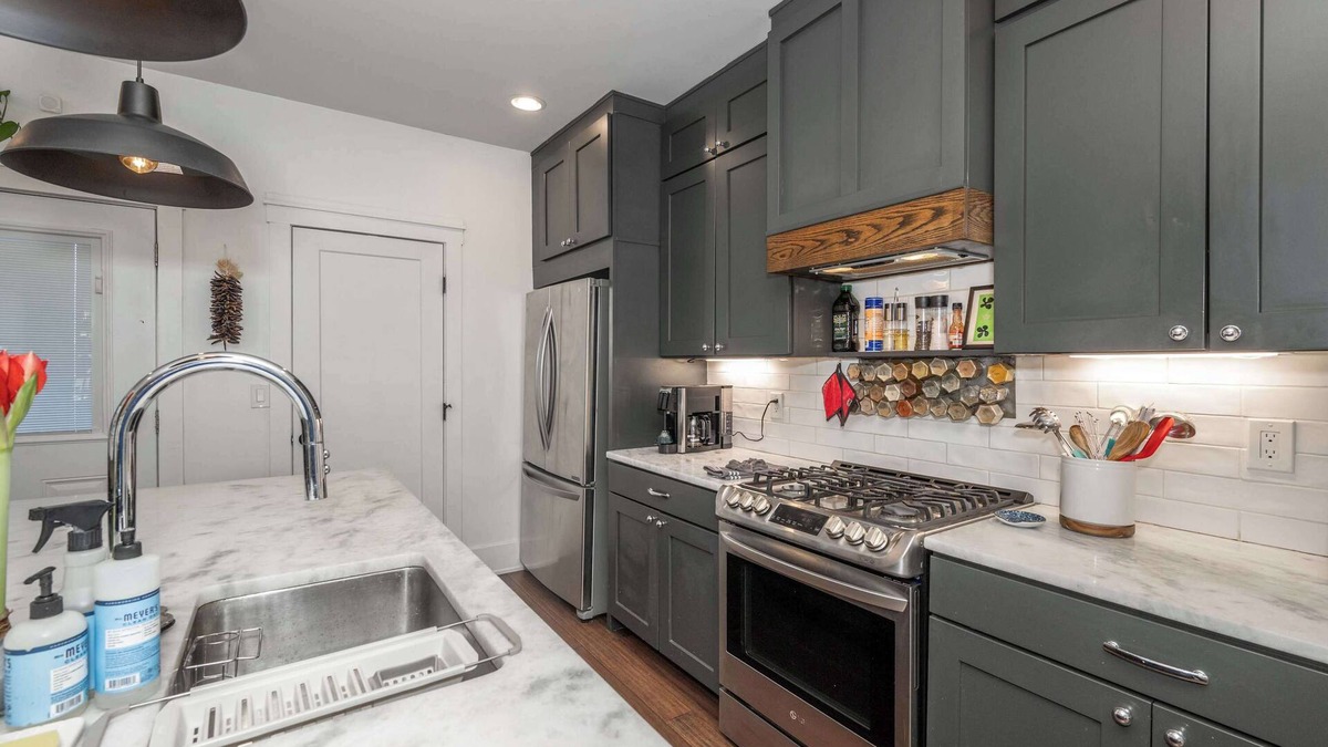 Northside House | Northside Nook Home for 6!