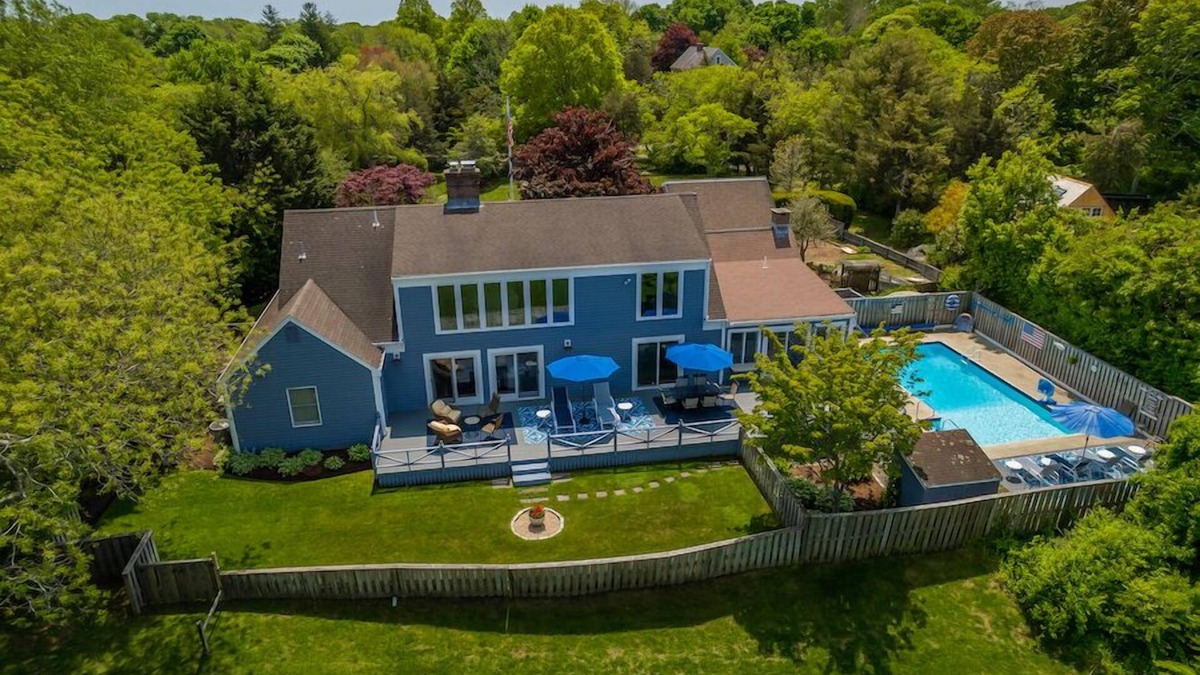 Cummaquid House | Northside Retreat in Pastoral Area With Private Heated Pool RPAM058