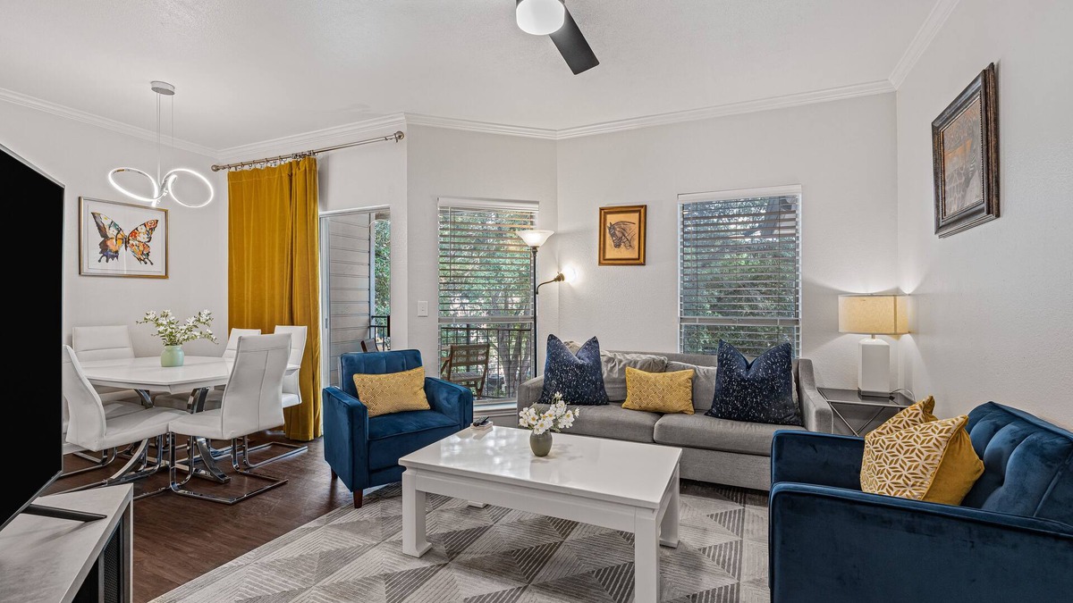 Shepherd Mountain Condo | Northwest Lake Austin Modern Condo