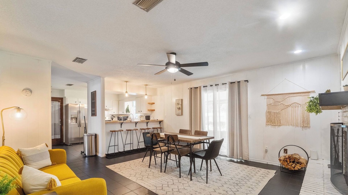 Gainesville House | Northwood Estate, 15min from UF, sleeps 9, recently renovated!