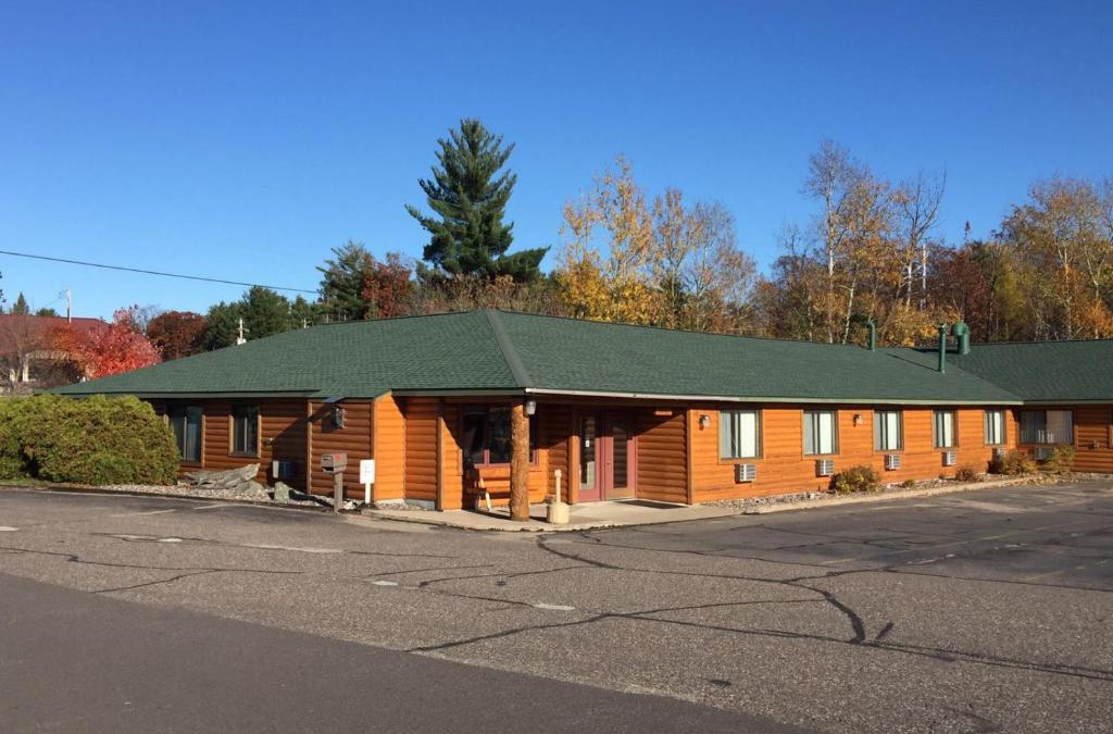 Minocqua Hotel | Northwoods Inn & Suites Minocqua