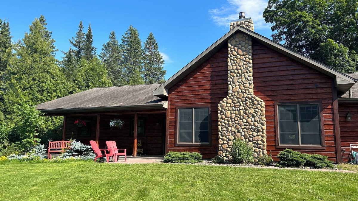 Amnicon House | Northwoods Lodge Style Paradise House Permit: TBES-BBSMJP