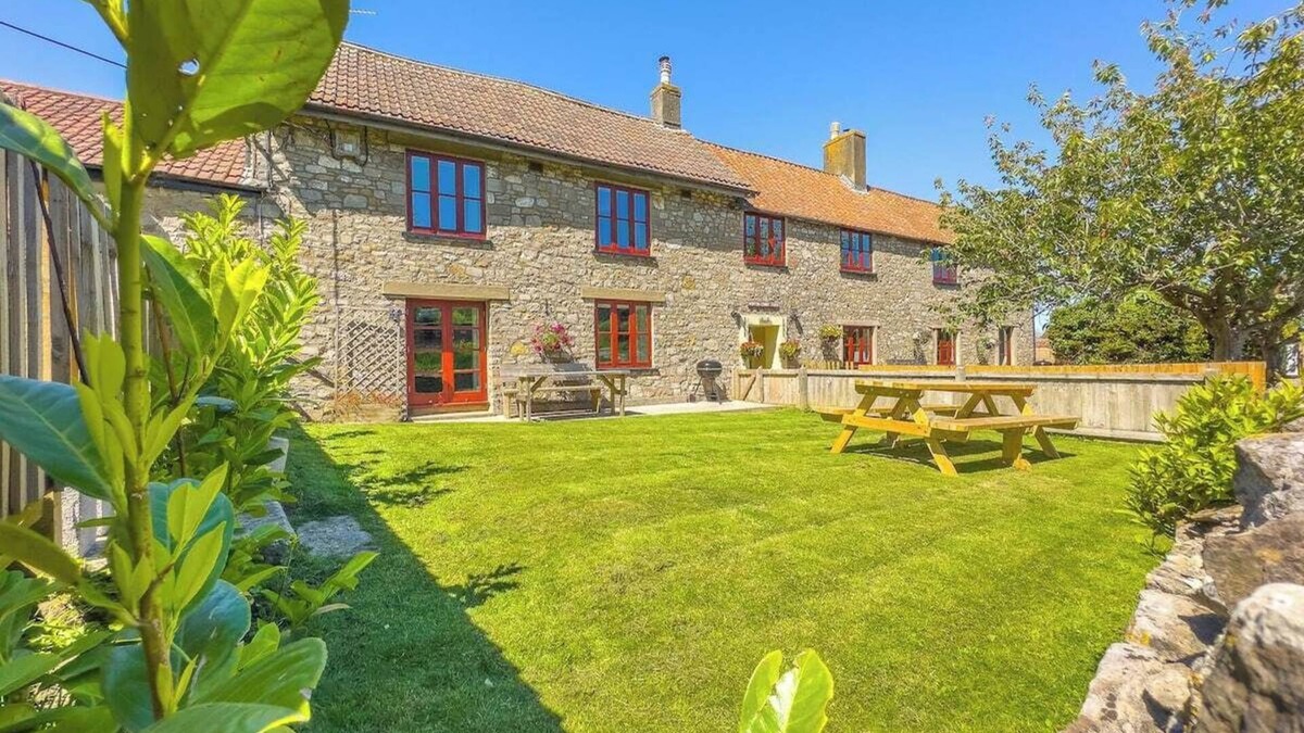 Kewstoke House | Norton Court Cottage (Spacious-Rustic Cottage-Dog Friendly-w
