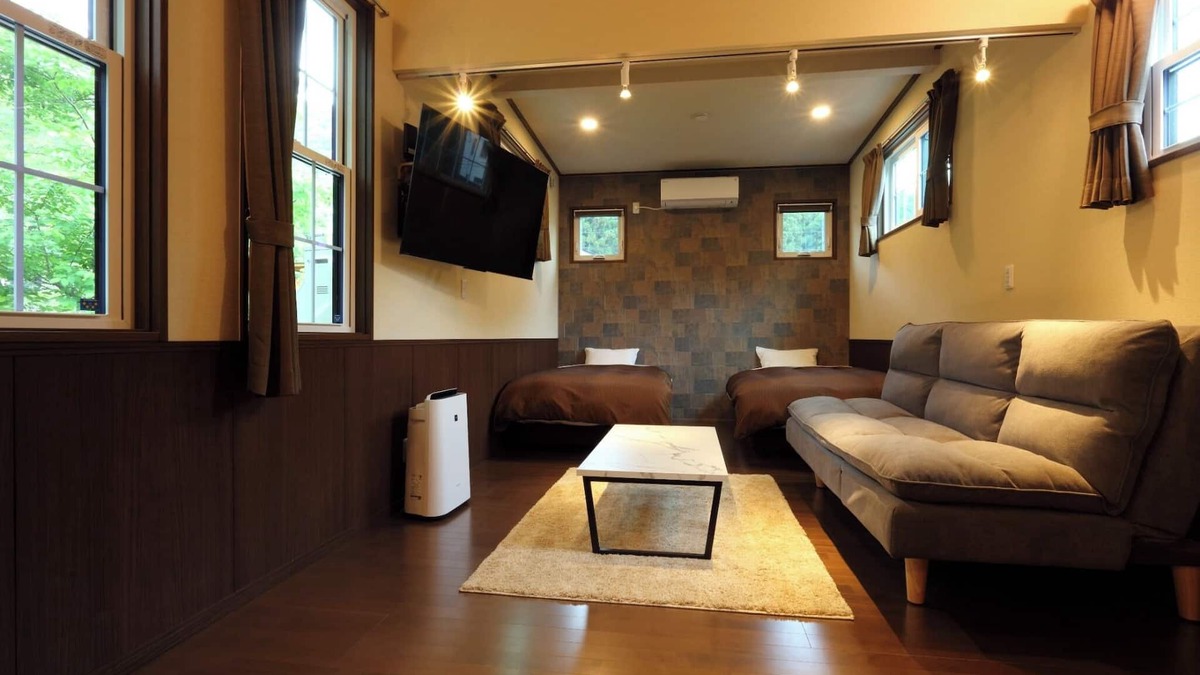 Hokujo RV Rental | Nostalgia Rent a trailer house Stay overnight /Kitaazumi-gun Nagano
