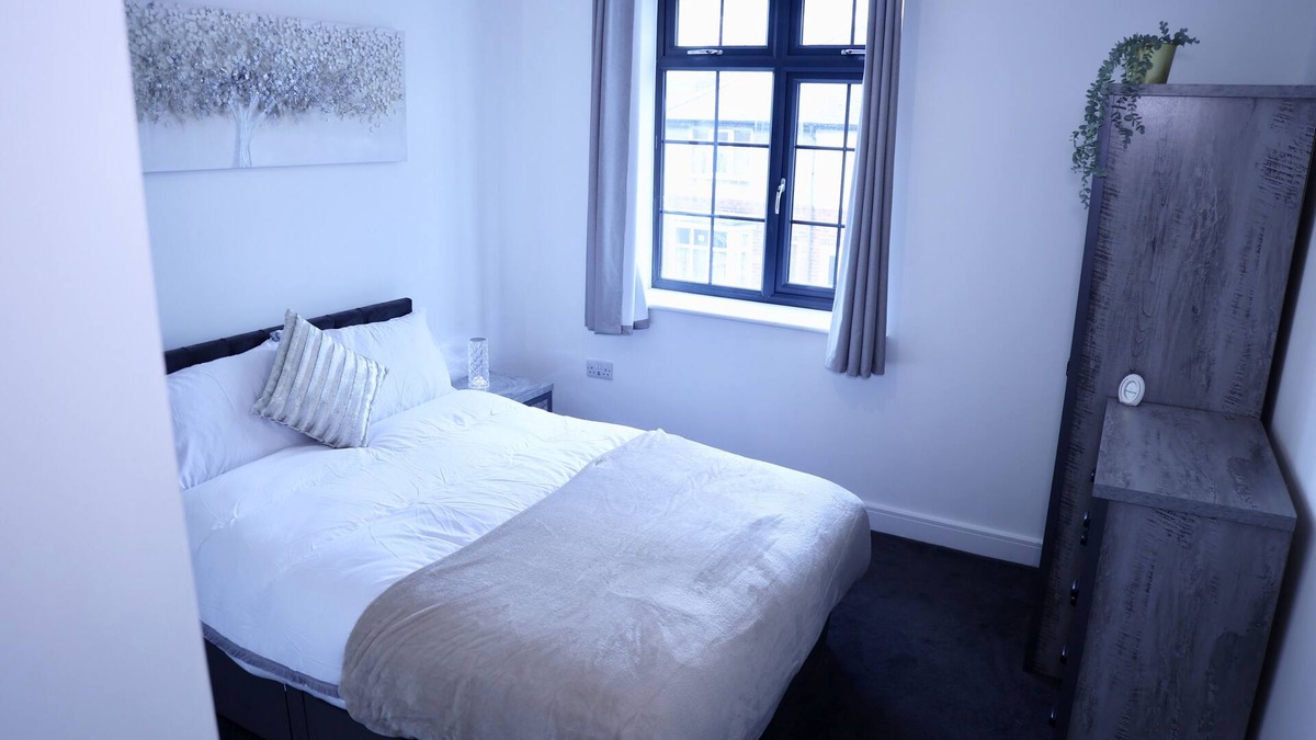 Nottingham Apartment | Nottingham Brand New 1BR Apt w/Full Kitchen City